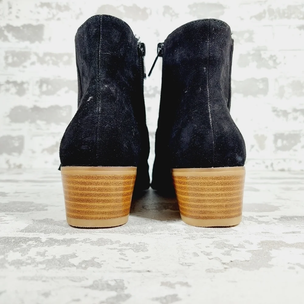 NEW Jack Rogers Izzie Black Suede Leather Block Heel Ankle Booties M67